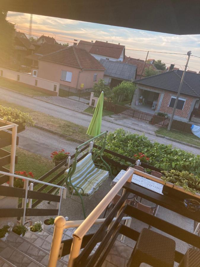 Stan Na Dan Loznica Apartment Luaran gambar