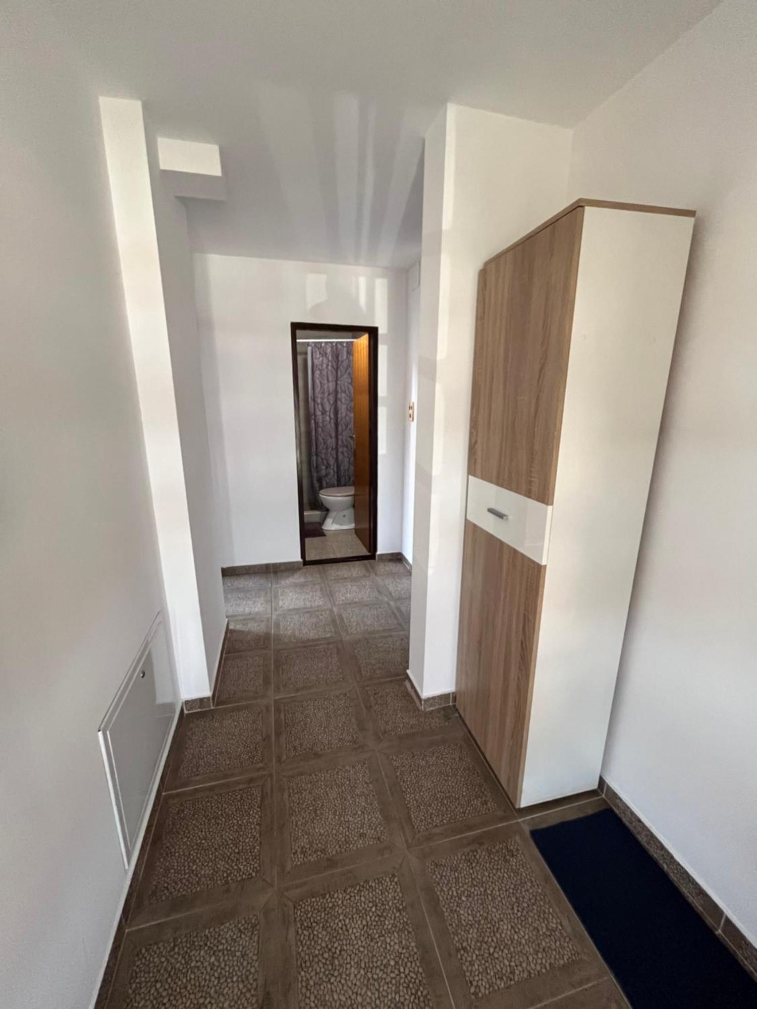 Stan Na Dan Loznica Apartment Luaran gambar